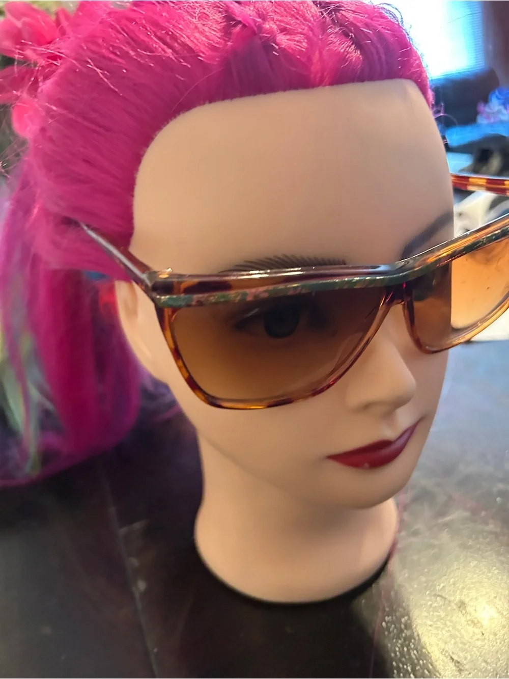 Tortoiseshell Cat-Eye Sunglasses - Amber Lenses